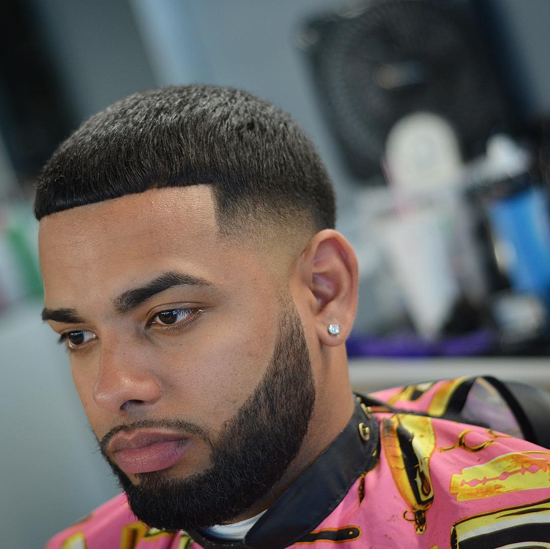 Low fade with full beard – Blending Inc